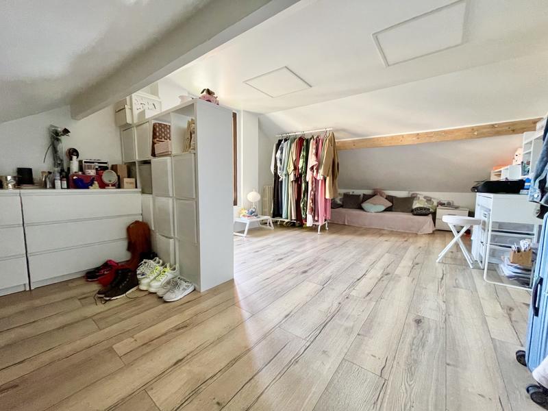 Maison - 141 m² - 5 pièces