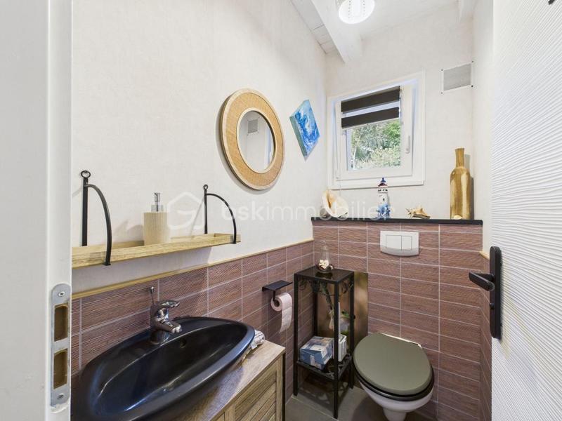 Maison - 183 m² - 7 pièces