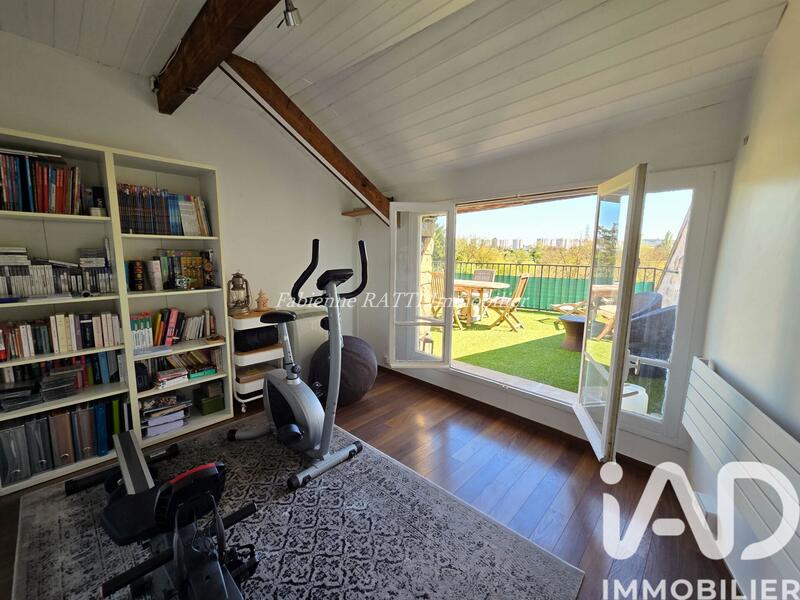 Maison - 185 m² - 7 pièces