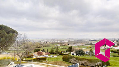 Maison - 140 m² - 4 pièces