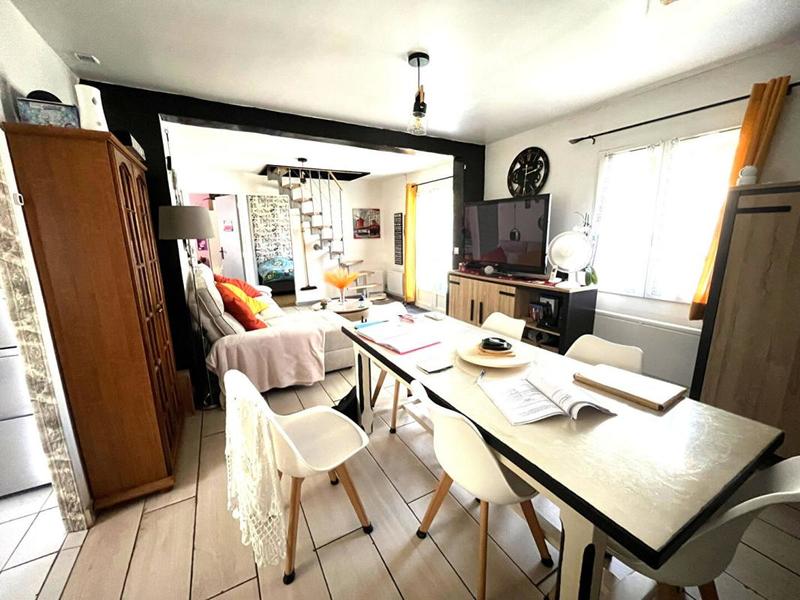 Maison - 87 m² - 6 pièces