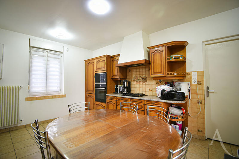 Maison - 170 m² - 6 pièces