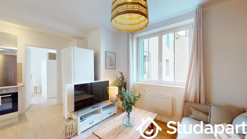 Chambre - 12 m² - 1 pièce