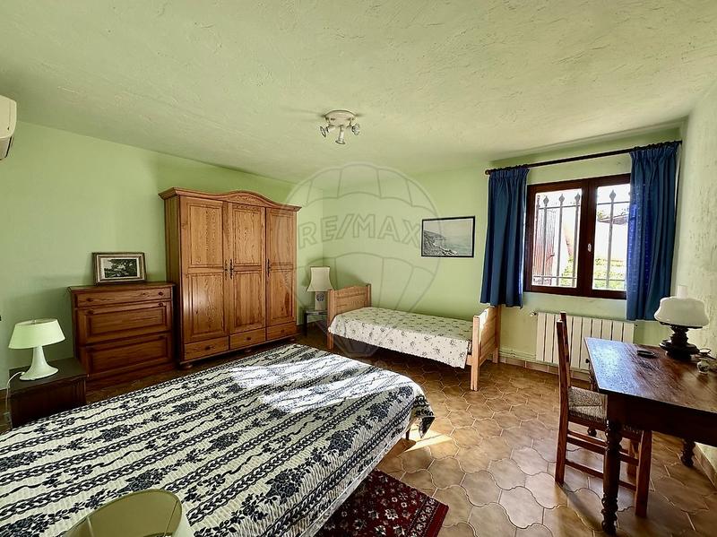 Propriété - 307 m² - 10 pièces