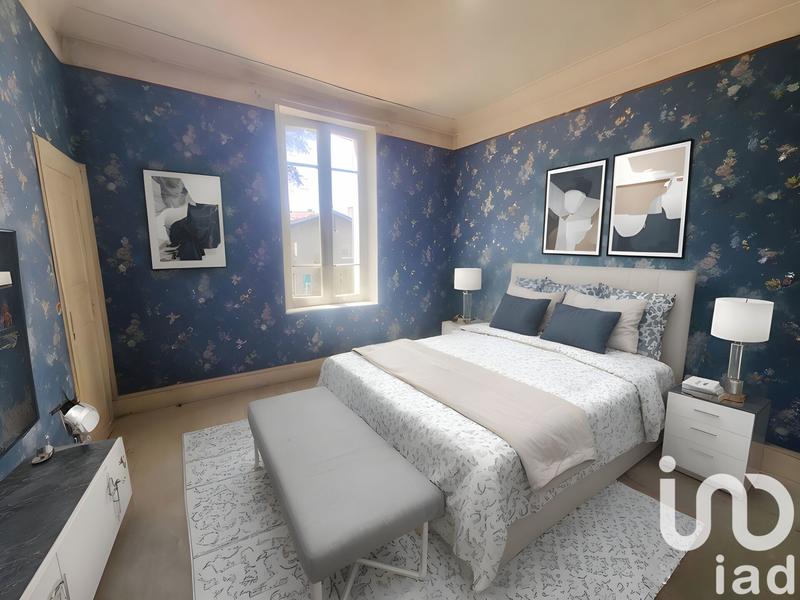 Maison - 331 m² - 9 pièces