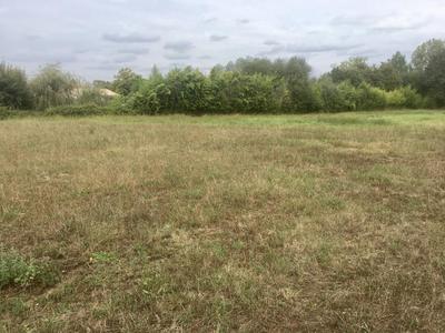 Terrain constructible - 697 m²