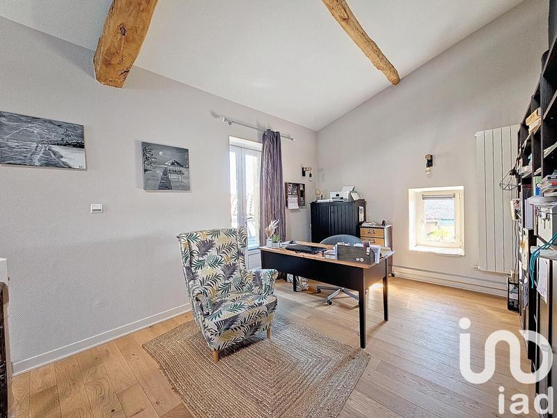 Maison - 277 m² - 10 pièces