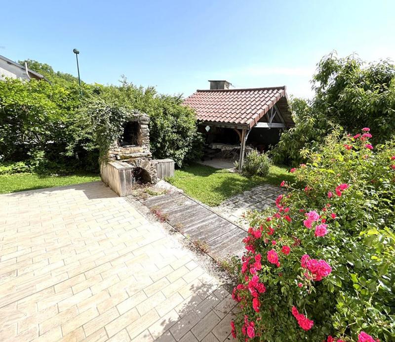 Maison de village - 234 m² - 12 pièces