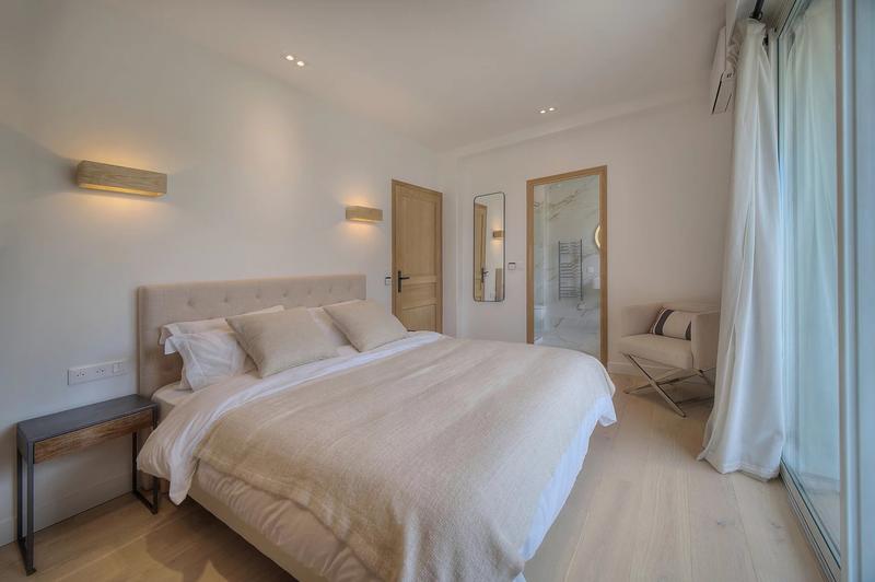 Appartement - 95 m² - 4 pièces