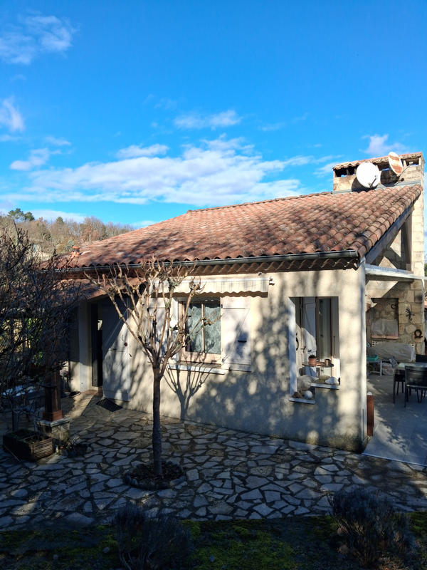 Propriété - 95 m² - 4 pièces