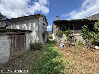 Corps de ferme - 600 m² - 3 pièces