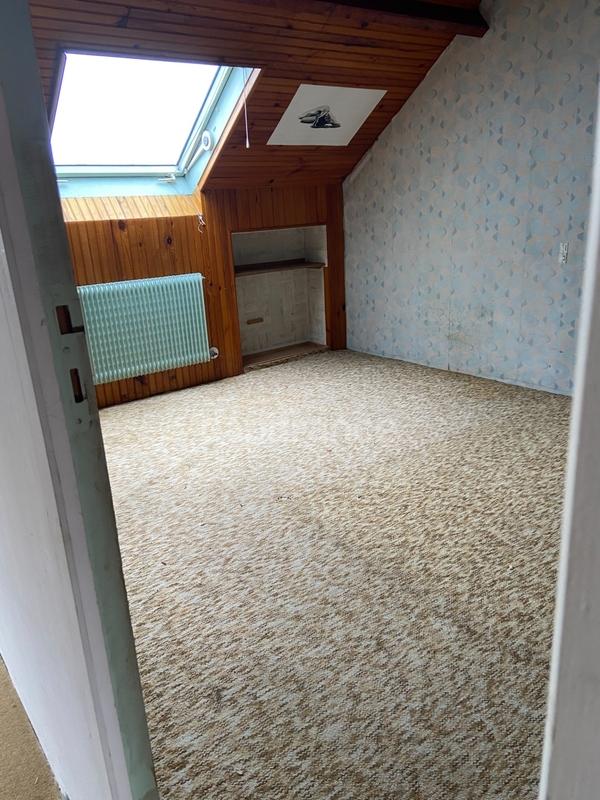 Maison - 162 m² - 10 pièces