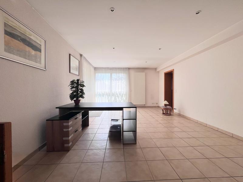 Maison - 213 m² - 9 pièces