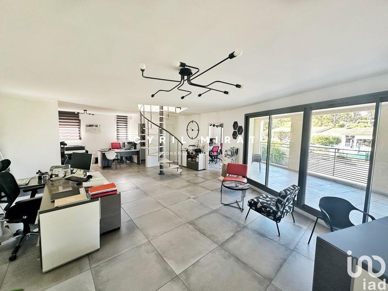 Local commercial - 145 m²