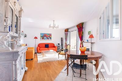 Appartement - 93 m² - 4 pièces