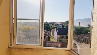 Appartement - 85 m² - 3 pièces