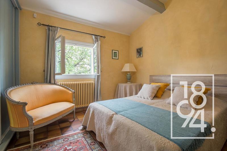 Villa - 261 m² - 7 pièces