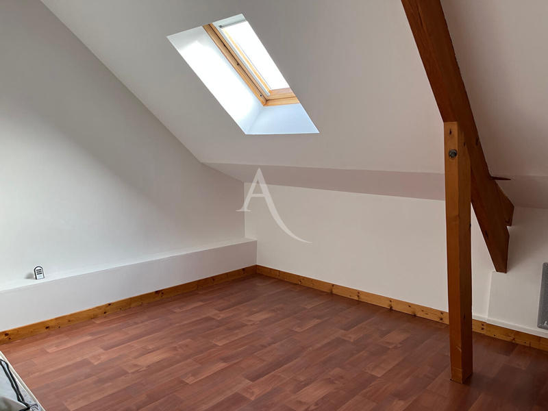 Maison - 140 m² - 8 pièces