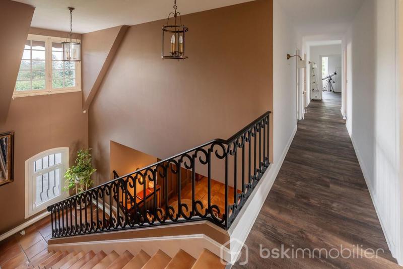 Maison de maîtres - 310 m² - 10 pièces