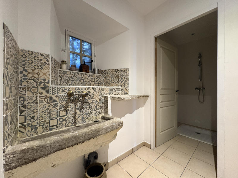 Maison - 300 m² - 10 pièces