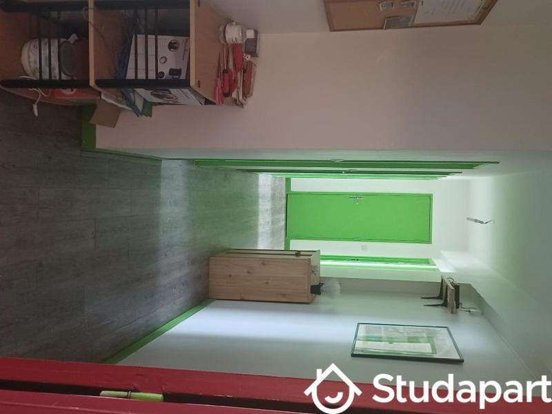 Chambre - 11 m² - 1 pièce