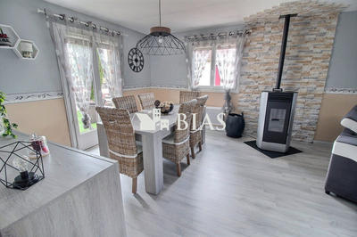 Maison - 105 m² - 5 pièces