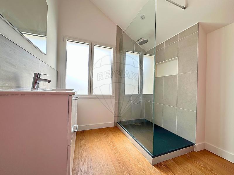 Maison - 177 m² - 6 pièces