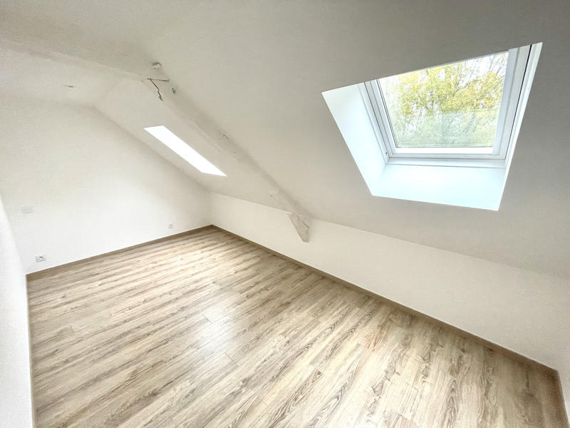 Appartement - 90 m² - 4 pièces