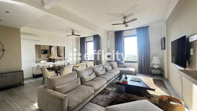 Appartement - 170 m² - 5 pièces