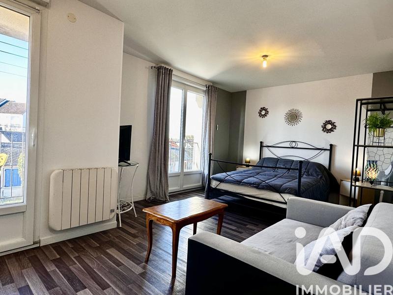 Maison - 312 m² - 13 pièces