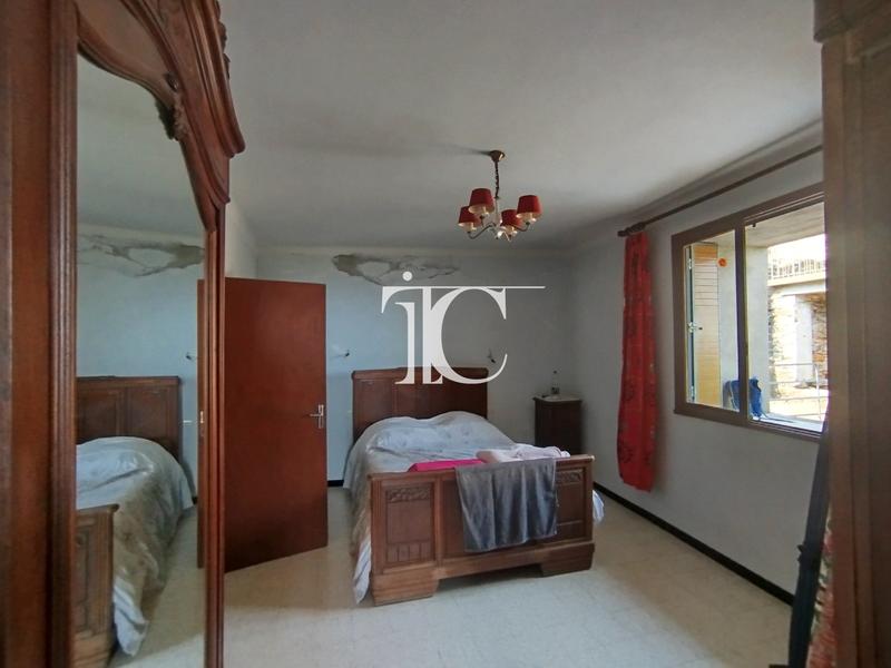 Maison en pierre - 90 m² - 5 pièces