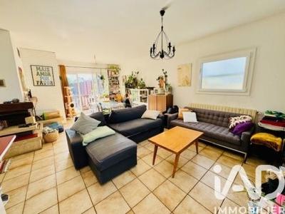 Maison - 85 m² - 5 pièces