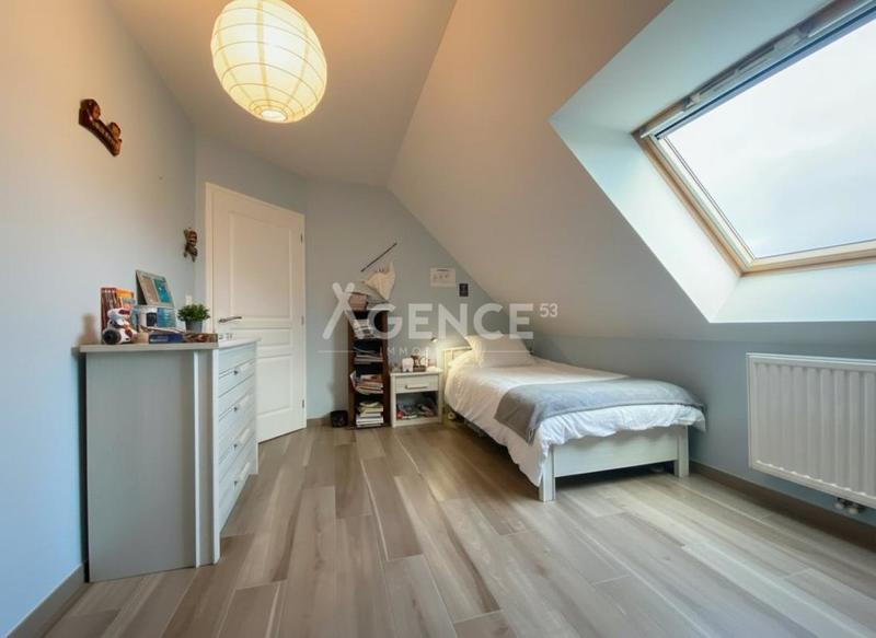 Maison - 170 m² - 5 pièces