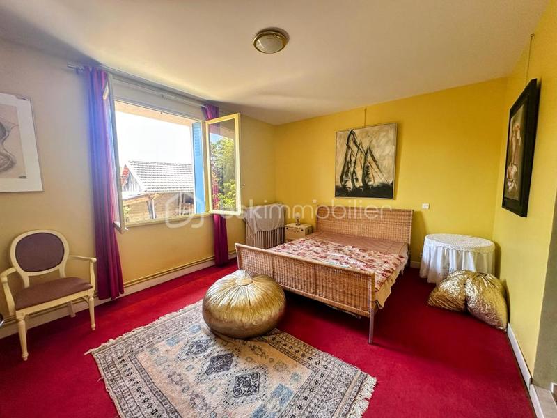 Propriété - 398 m² - 13 pièces