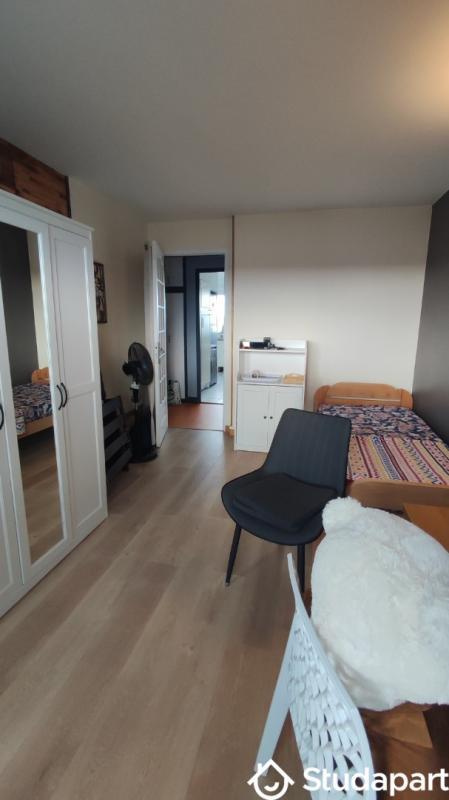 Chambre - 10 m² - 1 pièce