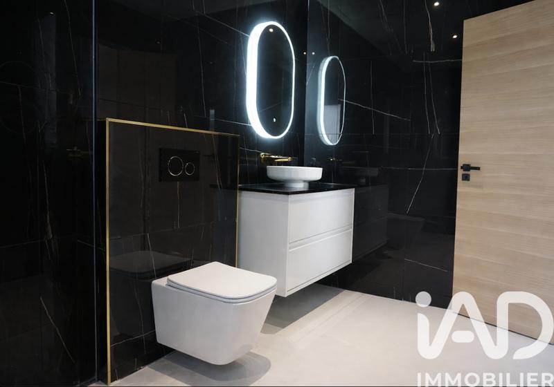 Maison - 195 m² - 5 pièces