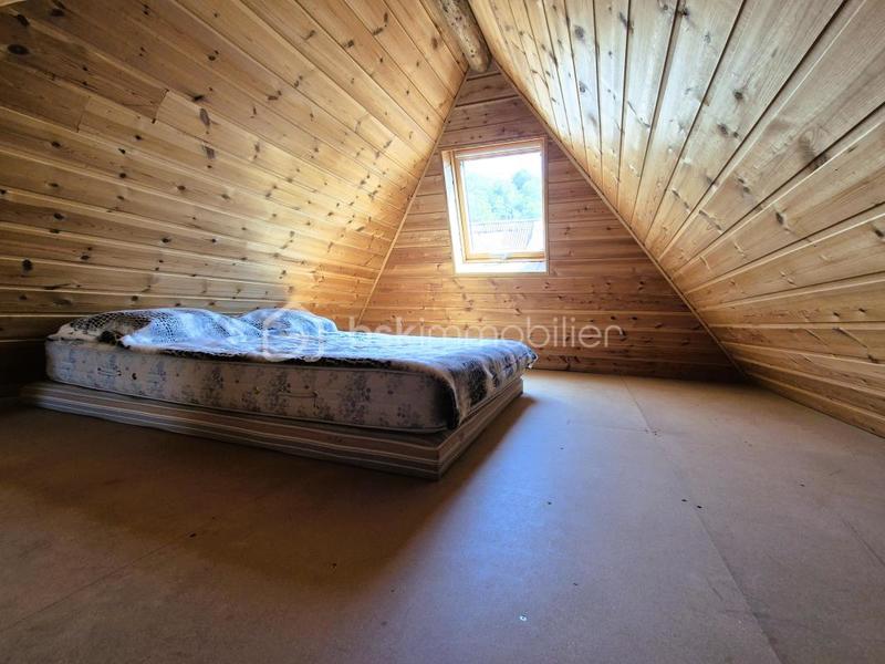 Corps de ferme - 180 m² - 6 pièces