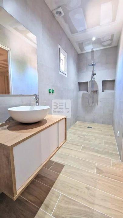 Villa - 168 m² - 5 pièces