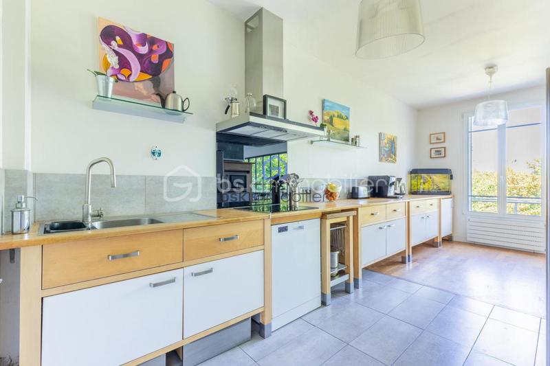 Maison - 297 m² - 10 pièces