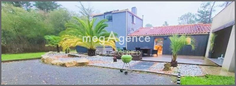 Maison - 137 m² - 7 pièces