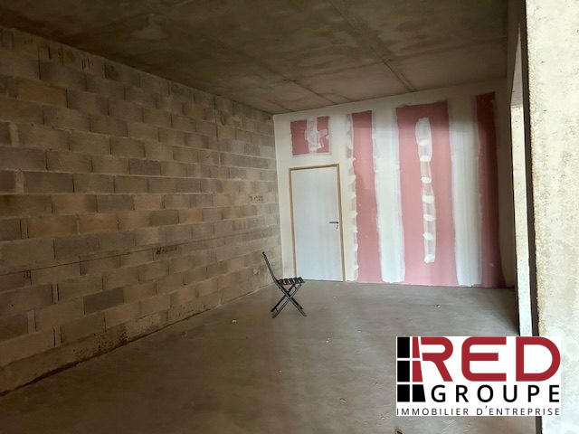 Local commercial - 322 m² - 1 pièce