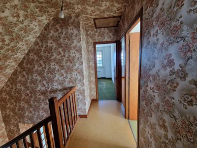 Maison traditionnelle - 94 m² - 5 pièces