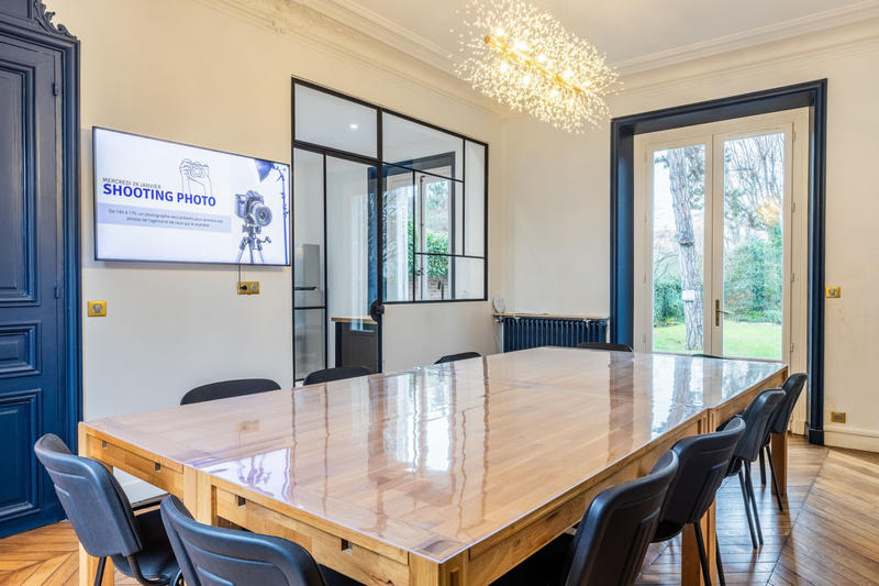 Maison - 267 m² - 8 pièces