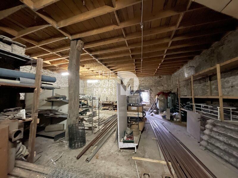 Maison - 436 m² - 8 pièces