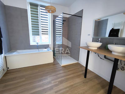 Maison - 142 m² - 6 pièces