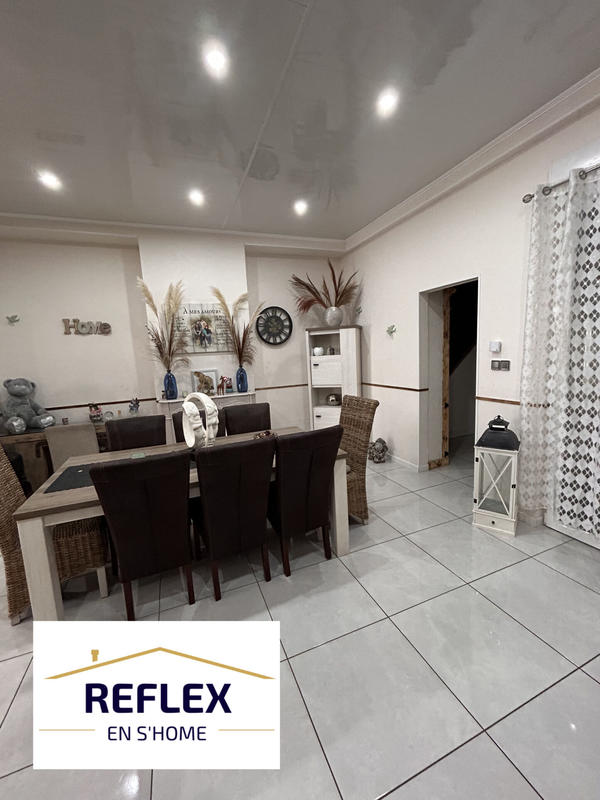 Maison - 270 m² - 8 pièces