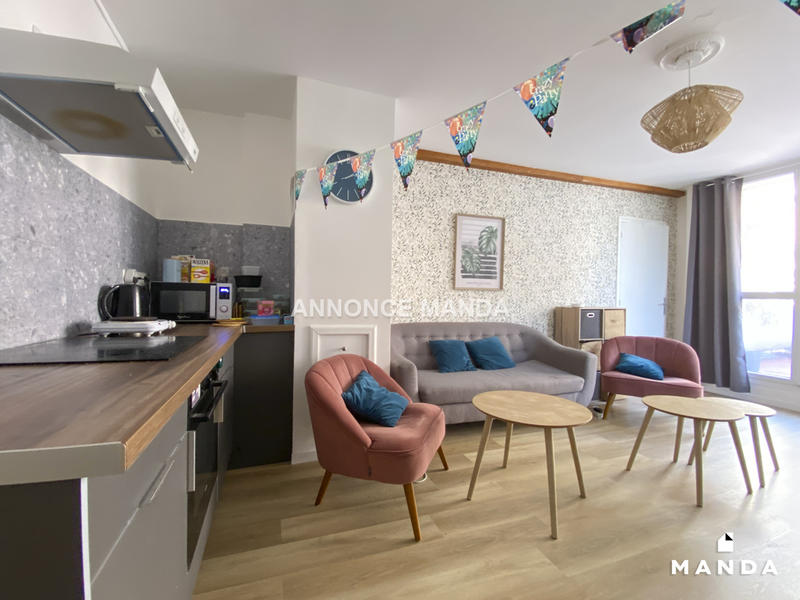 Chambre - 9 m² - 5 pièces