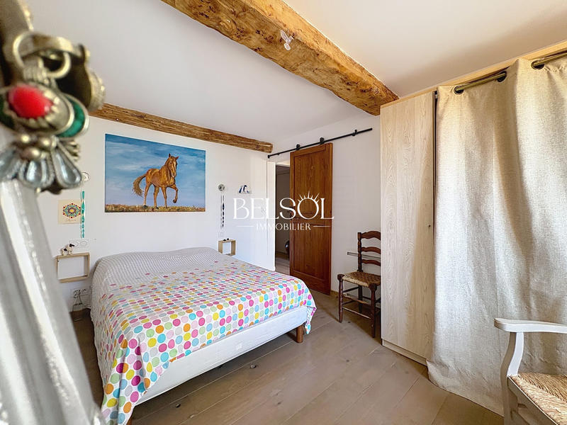 Maison - 210 m² - 6 pièces