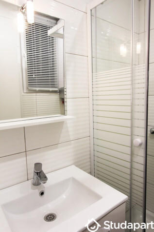 Chambre - 14 m² - 1 pièce