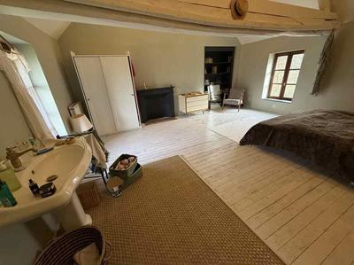 Maison de campagne - 245 m² - 11 pièces